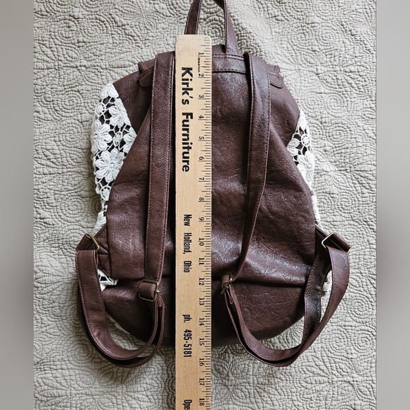 Claire's Leather/lace backpack - Picture 3 of 6